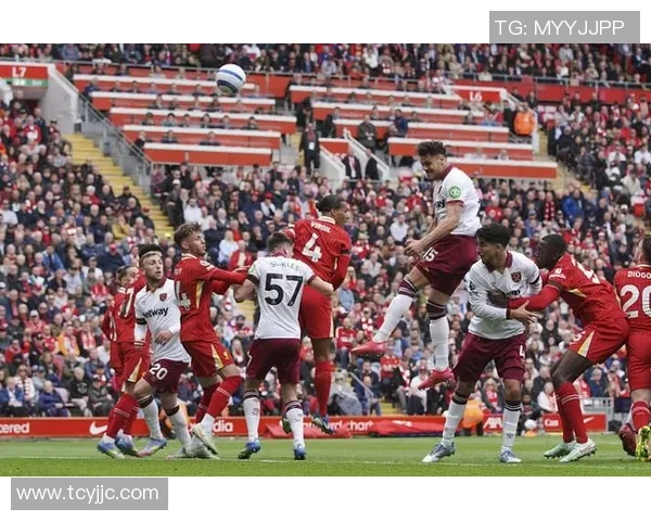 世界杯精彩对决利物浦凭乌龙球险胜AC米兰全场沸腾